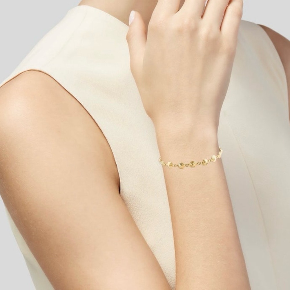 Temple St. Clair 18k Gold Spiral Bracelet - Picture 2 of 3